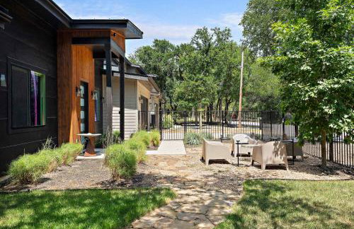 Stylish East Austin Home - 2BR - BBQ - Near DT ATX - Foto 26