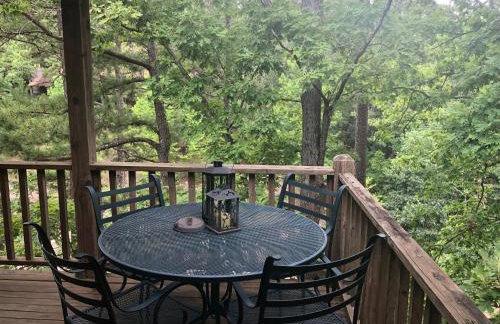 37DPD - Forest view, log-sided two bedroom, two bath condo on Lake Ouachita - Photo 9