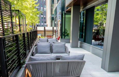 Upscale Penthouse with Gym Parking near MGH TUFTS - Photo 25