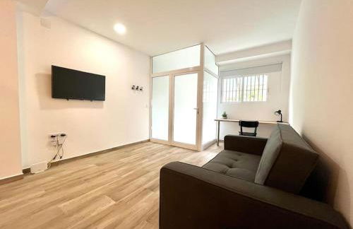 Modern and central independent apartment - Photo 28