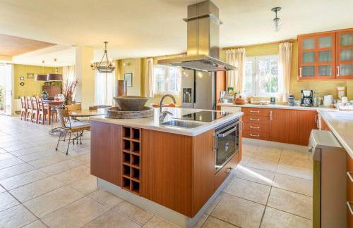 Villa Leandro, First Line Villa with amazing sea views and private access to the sea! - Photo 19