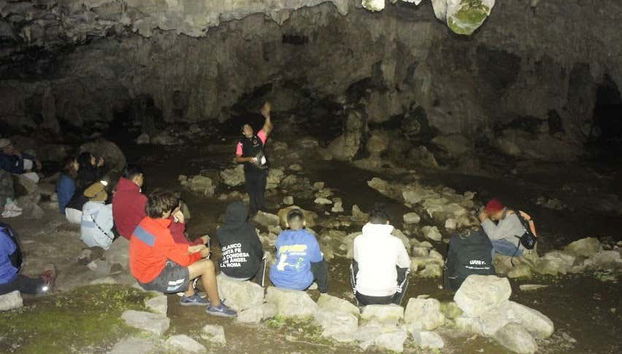 Caving in La Puente Cave - Foto 5