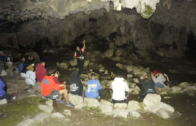 Caving in La Puente Cave - Foto 5