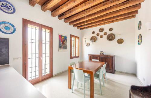 Beautiful Villa With Garden and Private Parking! - Foto 3