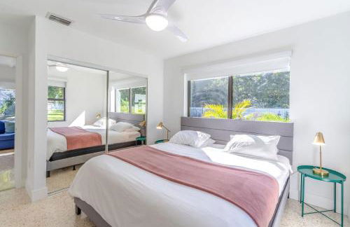 Renovated Apts with Kitchen, Fast WiFi, Smart TV, Roku & Pool Onsite 4 mi to Surfside Beach - Foto 44