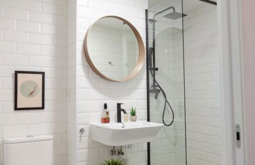 NC - Design Loft Steps from City of Arts & Sciences - Photo 8