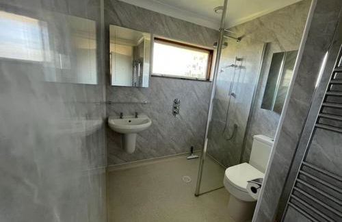 Sleeps 9- KingBeds- FamilyFriendly- ContactlessCI - Foto 6