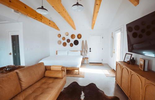 Romantic Desert Escape - Stargazing Dome, Hot Tub, Fire Pit, Hammocks, Cowboy Pool - Foto 9