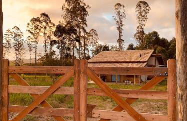 Casa de Campo Paraibuna com Lareira e Fogo de chão - Foto 6