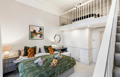 Luxe Victorian Spacious Home Sefton Park with Parking - Foto 22