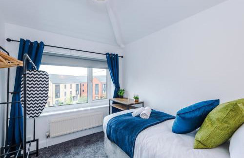 The Acacia Lodge - Beautiful & Modern 3-BR with FREE Parking - Perfect For Business or Work Stays by Parydise Properties - Foto 24