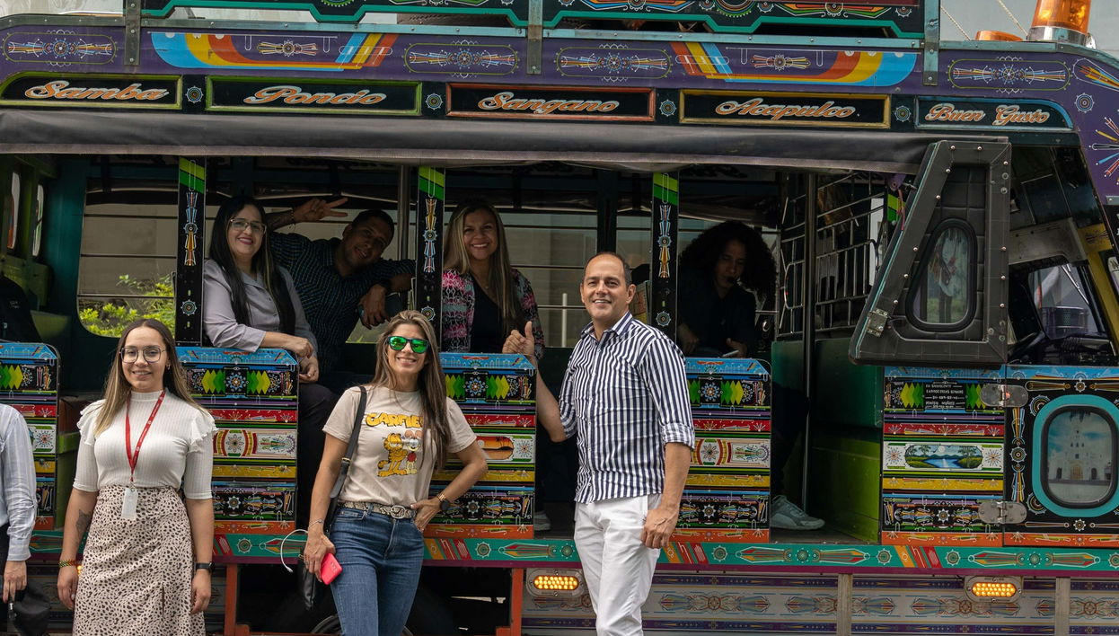 Tour de chiva por Medellín