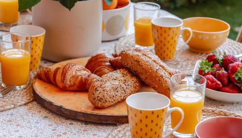 Pretty garden apartment next to a charming beach - Foto 2