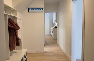 Modern 2BR Getaway Near Revere Beach - Foto 13