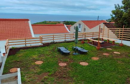 Azure Vista Lodge - Photo 27