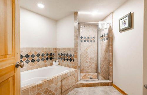 The Caledonian by All Seasons Resort Lodging - Foto 44