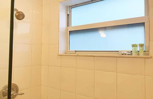 South Beach Steps to Ocean Drive with Free Parking - Foto 25