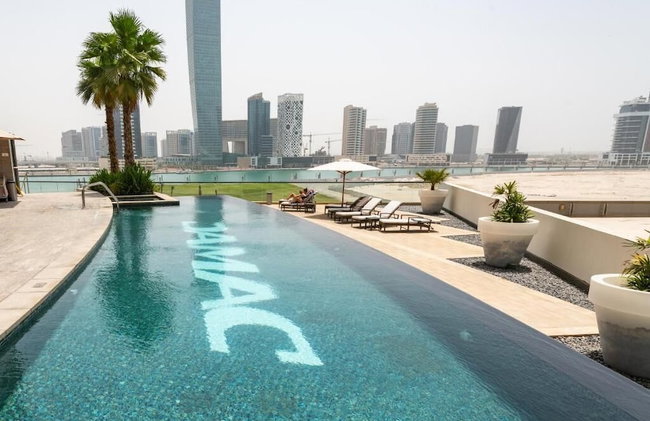 Stunning Studio Dubai with Infinity Pool and Canal View - Foto 15