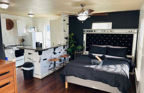 Trendy and modern apartment at rice village - Foto 1