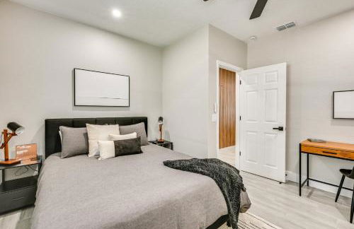 Modern Lakeland Golf Retreat with Putting Green - Foto 12