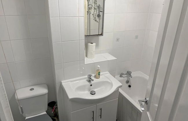 Charming 2-bed Apartment in Hemel Hempstead - Foto 10