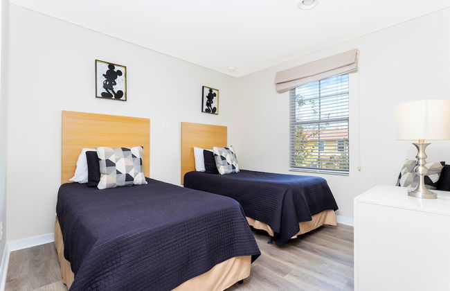 Amazing Three Bedrooms w Spa Jacuzzi Close Disney Encantada 3012 - Foto 25