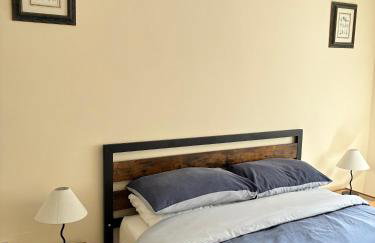 Castell Cottages Central with Parking - Photo 24