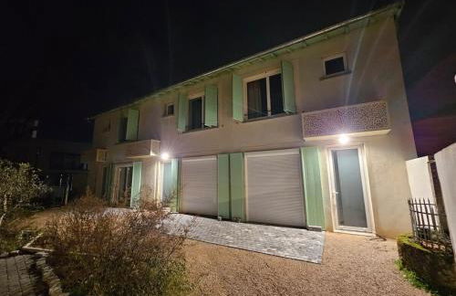 Genas Azieu - Le Chalet, La Bastide, Le Loft, Le Mas et la Paillote - Foto 32