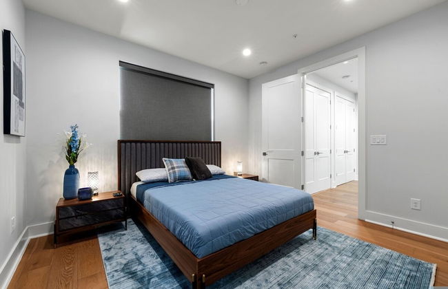 Luxurious Midtown Home Rooftop Views by Silverx - Foto 17