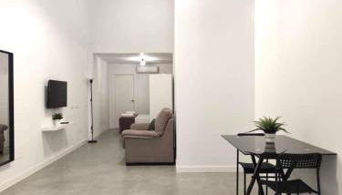 ZONA LUXURY 2 a 5 min de la ESTACIÓN DE TREN Y BUS MARÍA ZAMBRANO - Foto 3