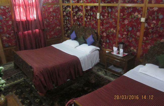 Zaffer Group of Houseboats - Foto 7