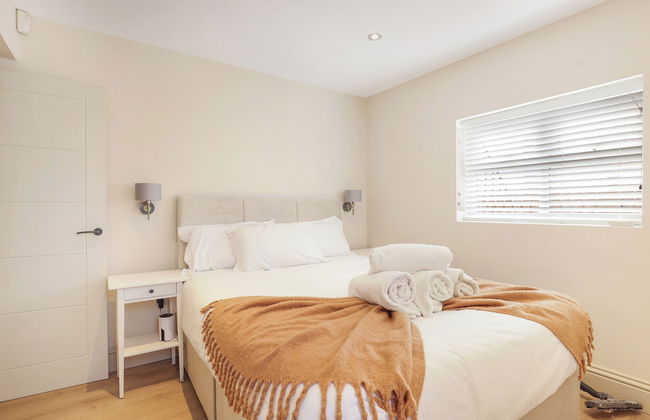 St Georges Apartment- North East Escapes - Photo 12