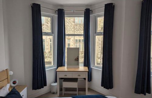 Prospect House - Elegant 4-Bed Family Escape Near Ward Park & Marina - Foto 12