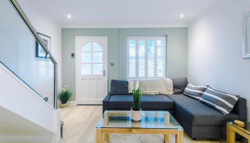 Lightfoot House - Photo 3