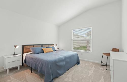 1642 Z5 VILLAGE OF LAKE DENHAM by REMAX Premier - Foto 20