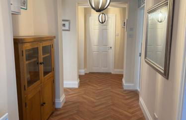 Spacious, sleeps 7, 2 baths, Central Saltash - Photo 46