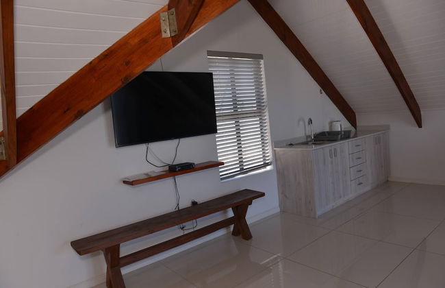 Pelican Cove is a Modern 4-bedroom Holiday Home in Langebaan With Some Sea Views - Foto 14