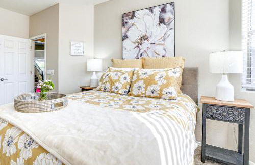 half Mi to Lake Family Home with Hot Tub in Goodyear - Foto 33