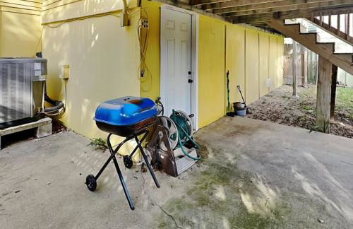 Yellow Belle on Avenue L - Foto 26