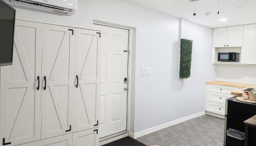 Cozy with Private Entry Near Fort Myers & Airport - Foto 3
