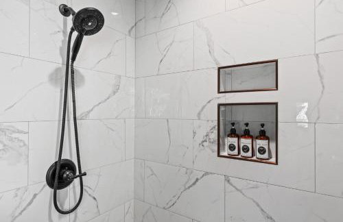 Surreal Views Outdoor Fireplace Pool Table Hot Tub - Foto 22