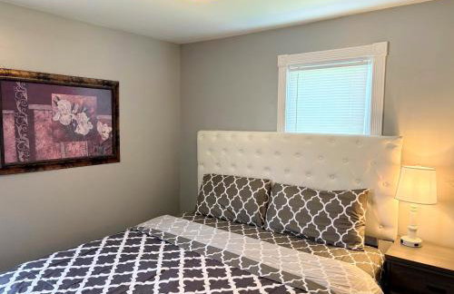 Nice house with private parking, king bed fenced yard - Foto 54