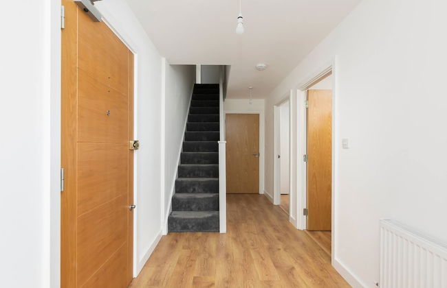 Skyvillion - Huge 4bed Apartment Wbalcony - Parking - Photo 31