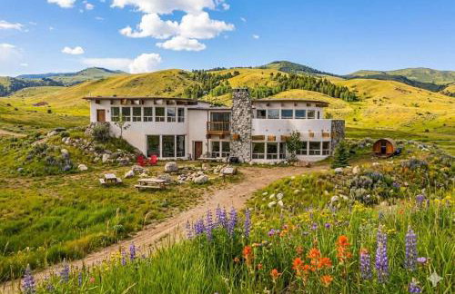 Perfect Family Mountain Getaway with Sauna & Hot Tub - Foto 1