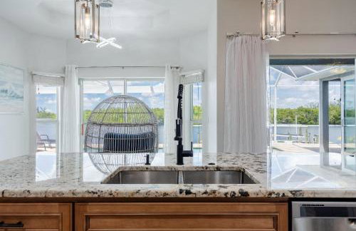 Heaven Found! Stunning River Views & Pool - Villa Island Sunset - Roelens Vacations - Foto 26