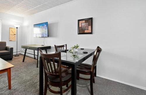 Lux Stay Minutes to Big House U of M Campus and UM Hospital Free Parking - Foto 14