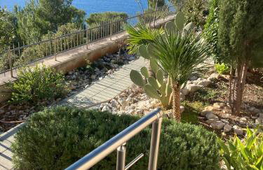 Vila Hera Korčula, Special one, pool, right on the sea,parking, 8 people - Photo 40