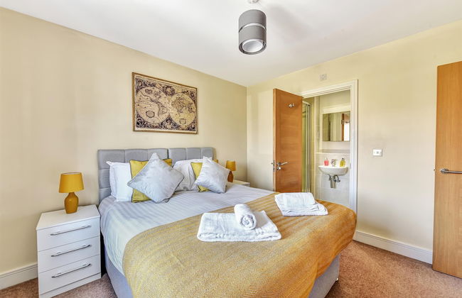 London Heathrow Living Holywell Serviced Houses - Photo 24