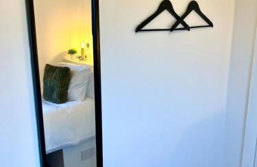 Waterside House - Luxury Home near Alton Towers & Trentham - Free Parking & Garden - Foto 31