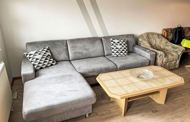 2 bedroom Apartment in Schonach im Schwarzwald with garden - Photo 2